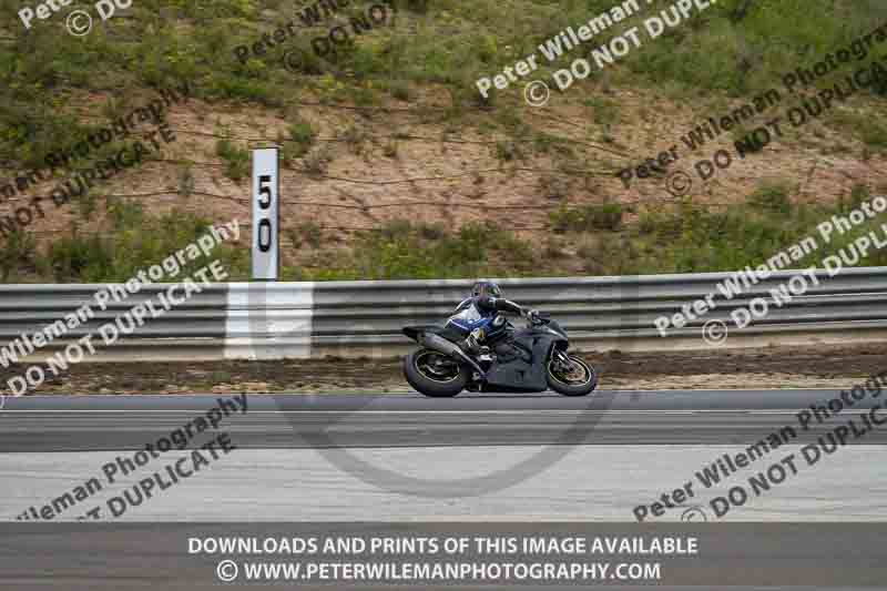 cadwell no limits trackday;cadwell park;cadwell park photographs;cadwell trackday photographs;enduro digital images;event digital images;eventdigitalimages;navarra;no limits trackdays;peter wileman photography;racing digital images;trackday digital images;trackday photos